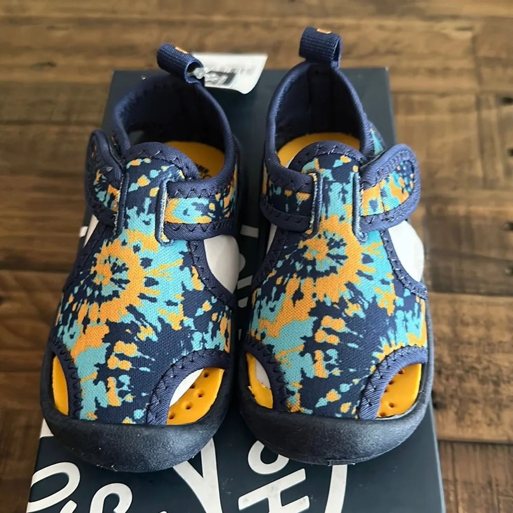 OSHKOSH B'GOSH TODDLER AQUATIC WATER SHOES/SANDALS:BLUE/ORANGE TIE DYE: NIB: 5